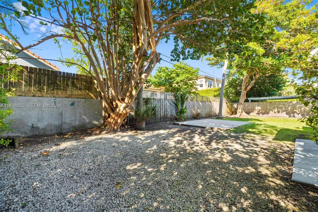 3 Bedroom Single Family Home/House's Image 34