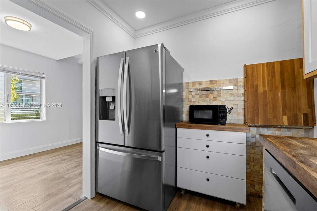 3 Bedroom Single Family Home/House's Image 4