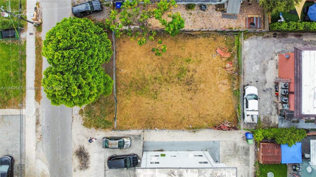 Land/Vacant Land's Image 4