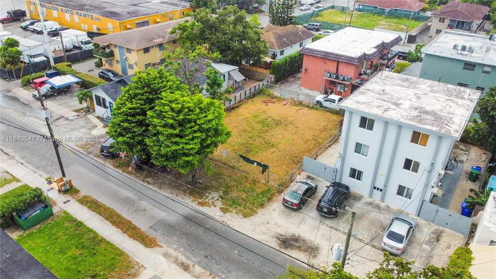 Land/Vacant Land's Image 6