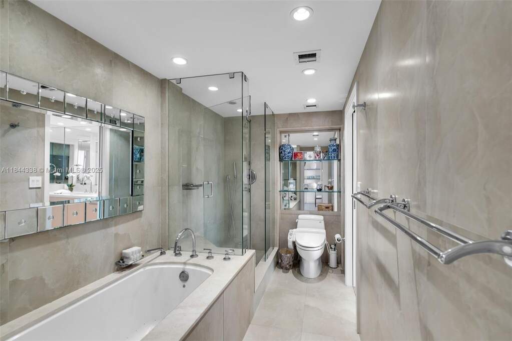 1 Bedroom Apartment/Flat's Image 8