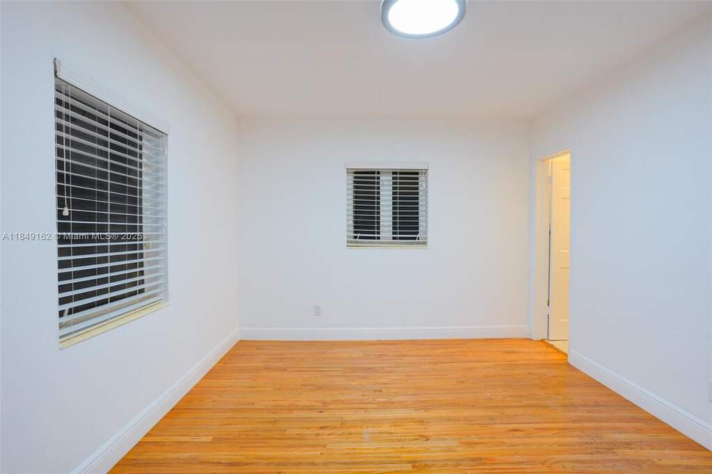3 Bedroom Single Family Home/House's Image 29