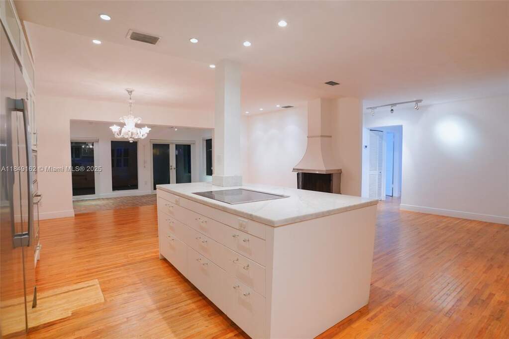 3 Bedroom Single Family Home/House's Image 33