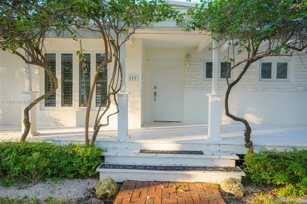 3 Bedroom Single Family Home/House's Image 6