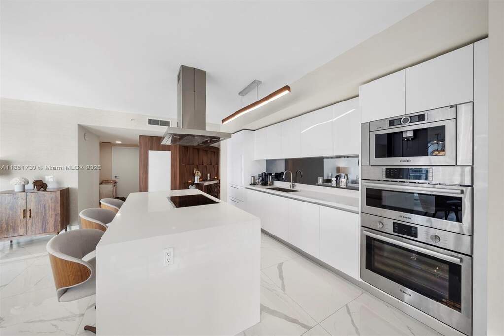 3 Bedroom Apartment/Flat's Image 9