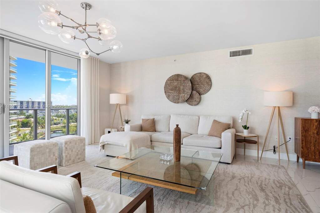 3 Bedroom Apartment/Flat's Image 18