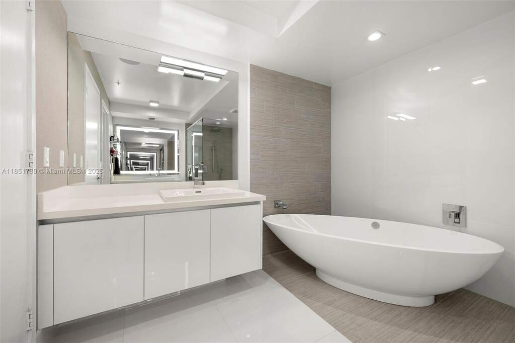 3 Bedroom Apartment/Flat's Image 33