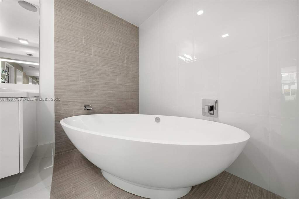 3 Bedroom Apartment/Flat's Image 35