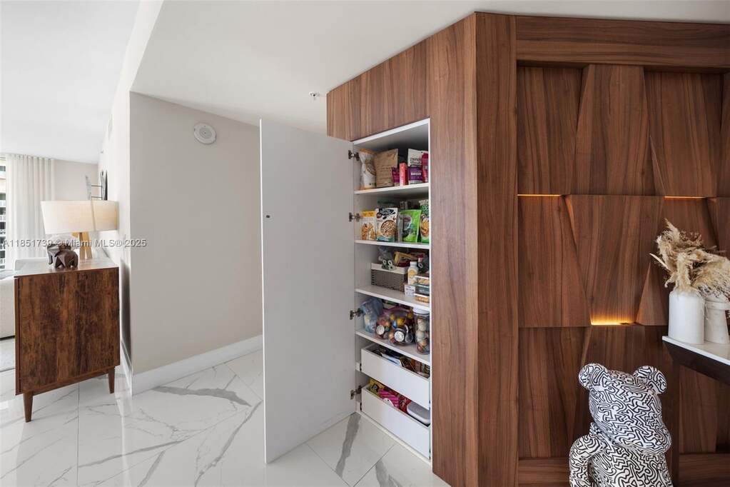 3 Bedroom Apartment/Flat's Image 3