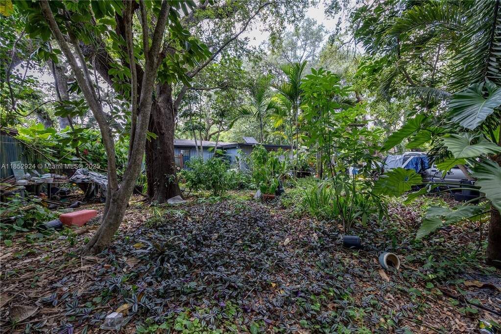 1 Bedroom Single Family Home/House's Image 9