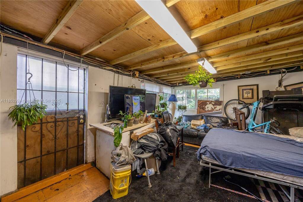 1 Bedroom Single Family Home/House's Image 14