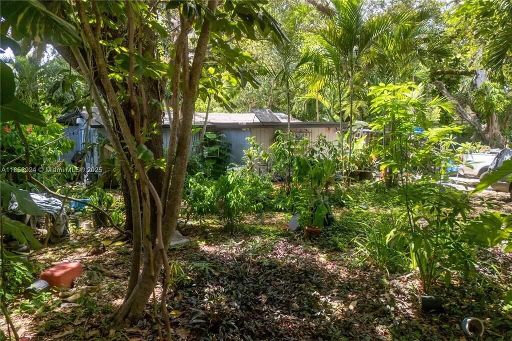 1 Bedroom Single Family Home/House's Image 5