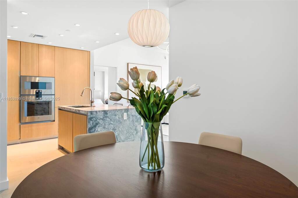 2 Bedroom Apartment/Flat's Image 6