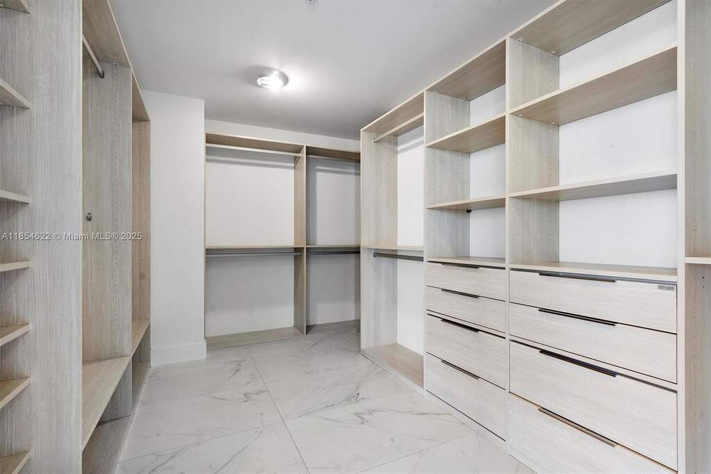 2 Bedroom Apartment/Flat's Image 9