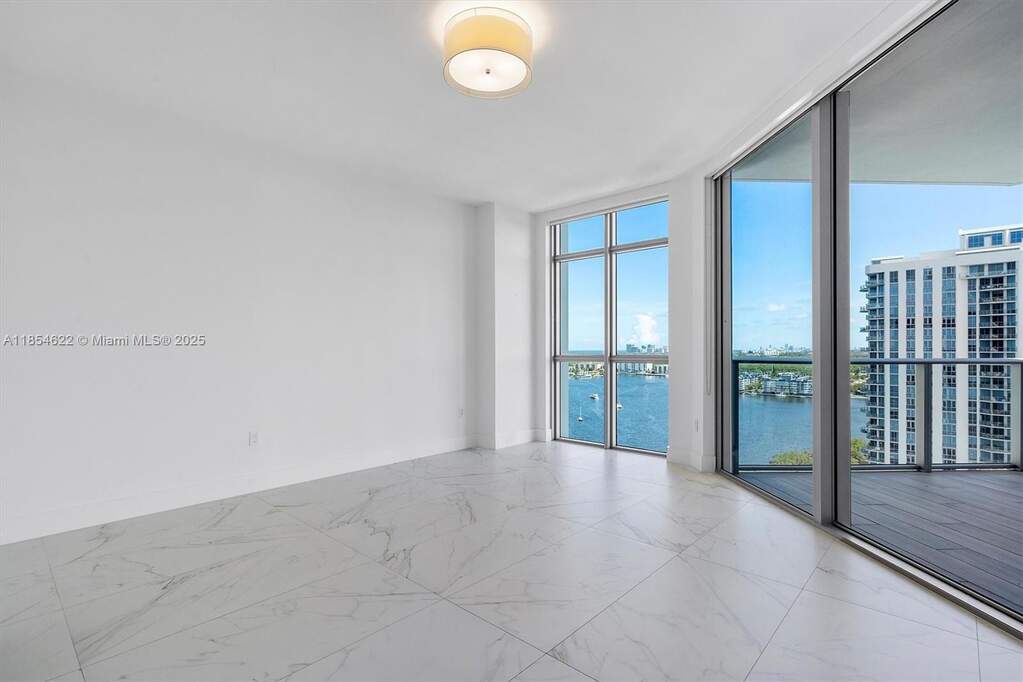 2 Bedroom Apartment/Flat's Image 10