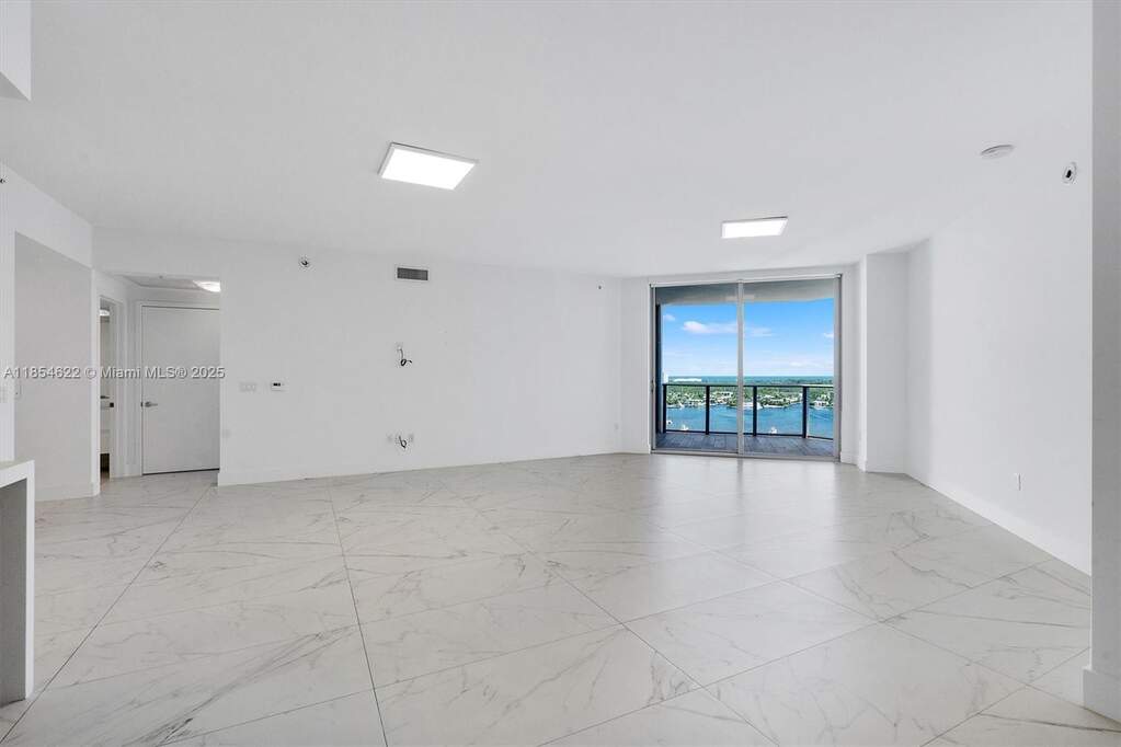 2 Bedroom Apartment/Flat's Image 3