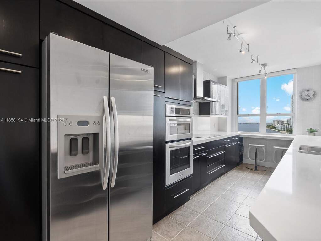 3 Bedroom Apartment/Flat's Image 4