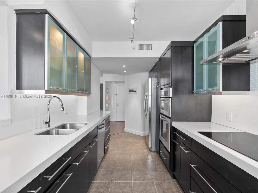 3 Bedroom Apartment/Flat's Image 6