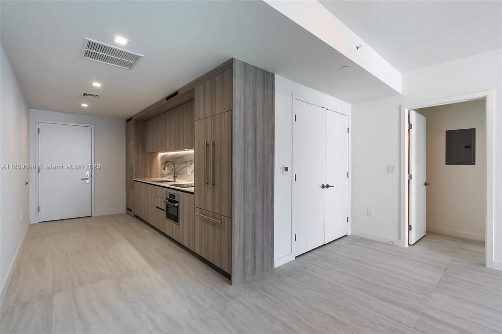 Apartment/Flat's Image 13
