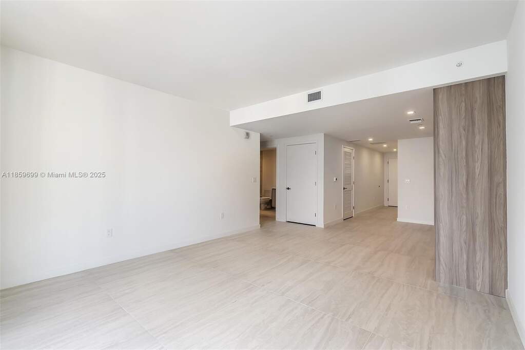 Apartment/Flat's Image 53