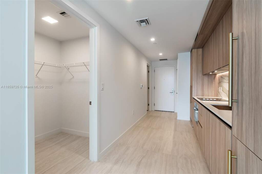 Apartment/Flat's Image 52