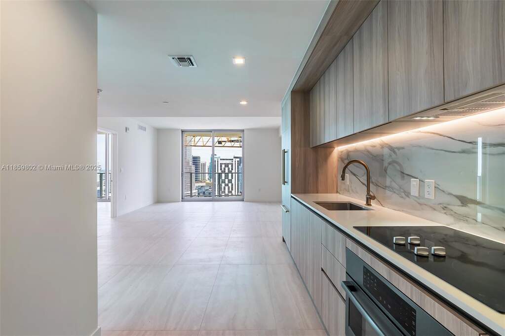 2 Bedroom Apartment/Flat's Image 32