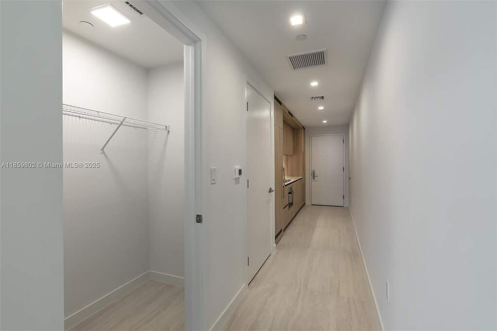 2 Bedroom Apartment/Flat's Image 51