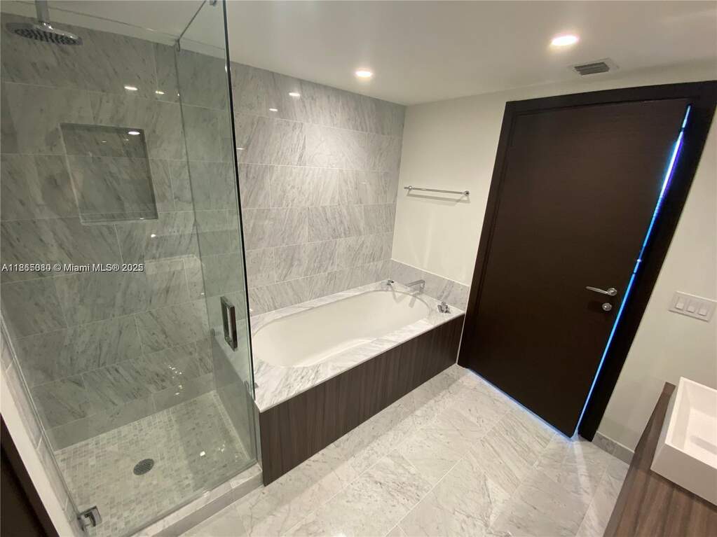 1 Bedroom Apartment/Flat's Image 5
