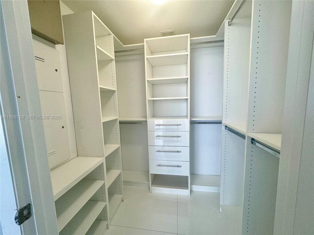 2 Bedroom Apartment/Flat's Image 23