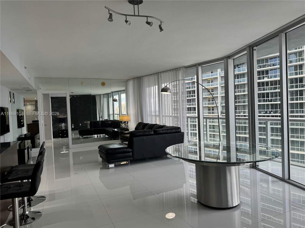 2 Bedroom Apartment/Flat's Image 25