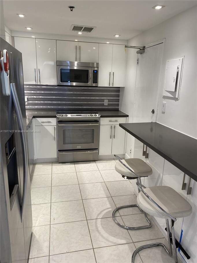 2 Bedroom Apartment/Flat's Image 7