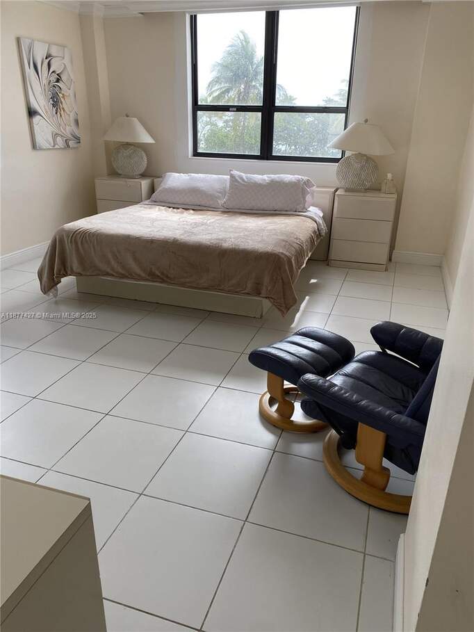 2 Bedroom Apartment/Flat's Image 10