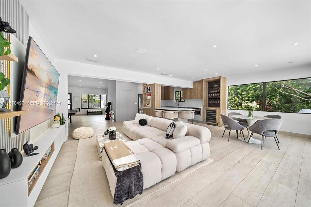4 Bedroom Single Family Home/House's Image 21