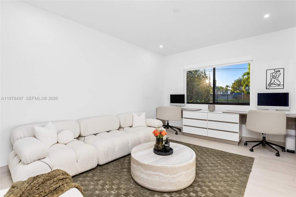 4 Bedroom Single Family Home/House's Image 29