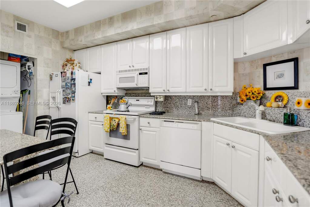 3 Bedroom Apartment/Flat's Image 10