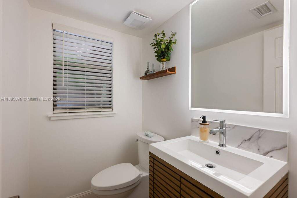3 Bedroom Single Family Home/House's Image 24