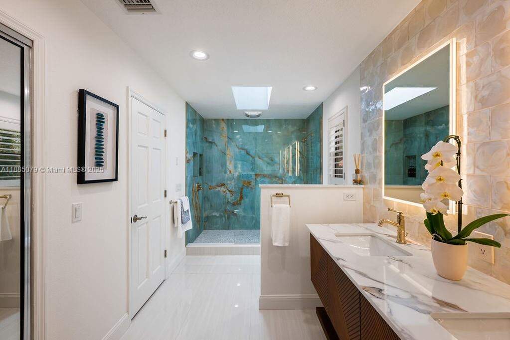 3 Bedroom Single Family Home/House's Image 30