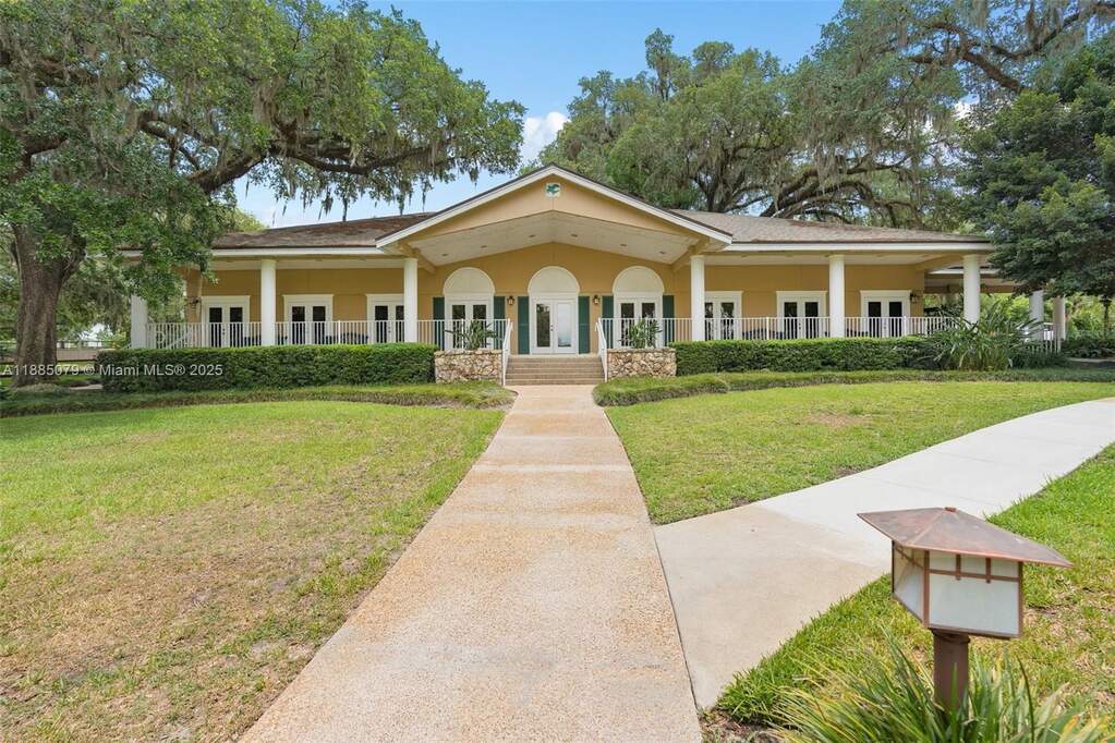 3 Bedroom Single Family Home/House's Image 49