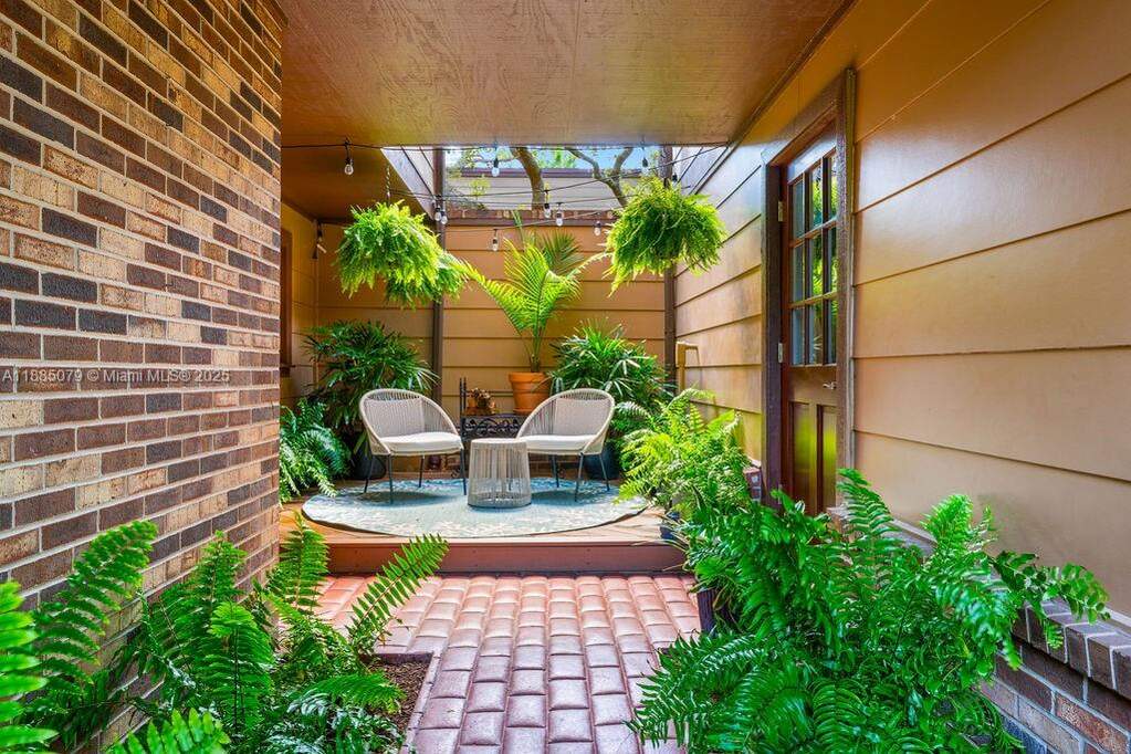 3 Bedroom Single Family Home/House's Image 4