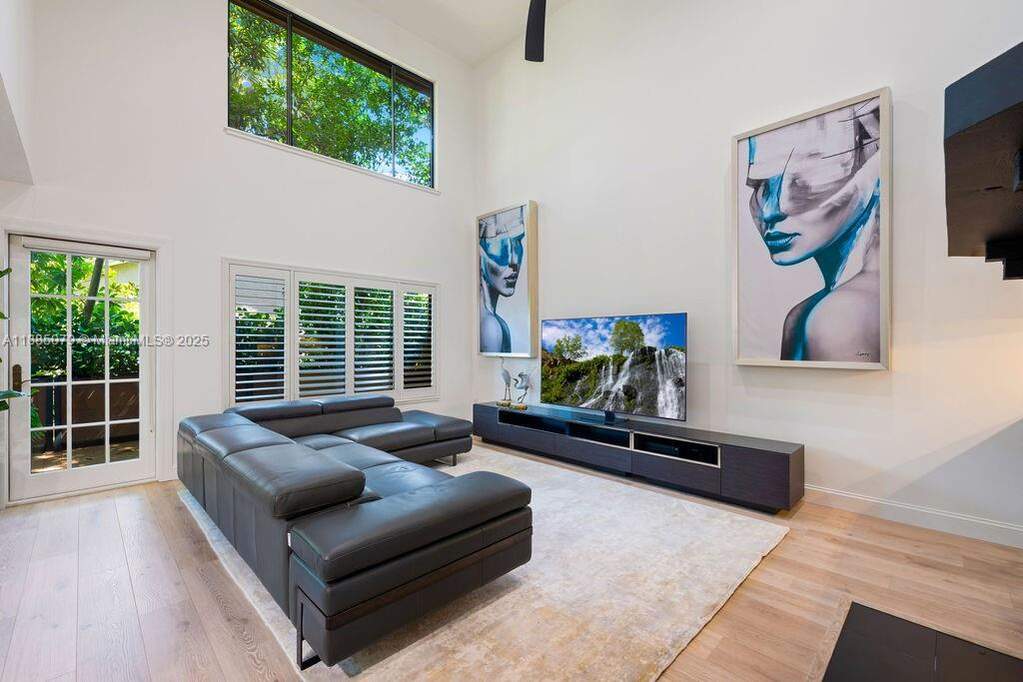 3 Bedroom Single Family Home/House's Image 6