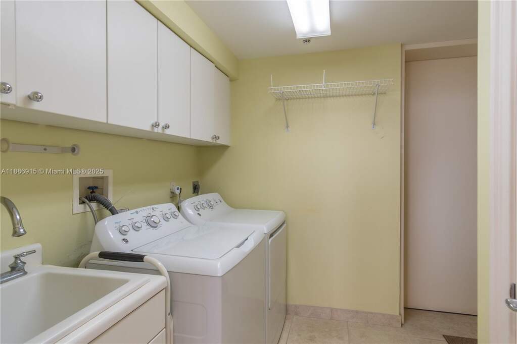 3 Bedroom Apartment/Flat's Image 32