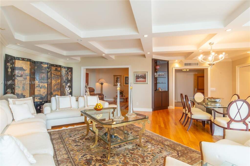 3 Bedroom Apartment/Flat's Image 3