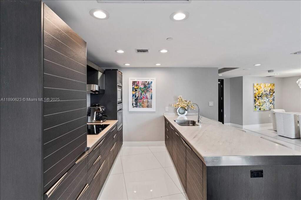 2 Bedroom Apartment/Flat's Image 7