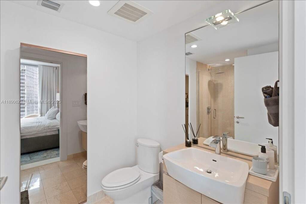 2 Bedroom Apartment/Flat's Image 18
