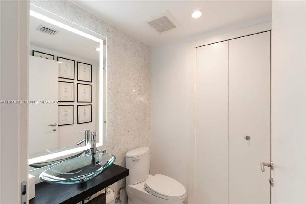 2 Bedroom Apartment/Flat's Image 19