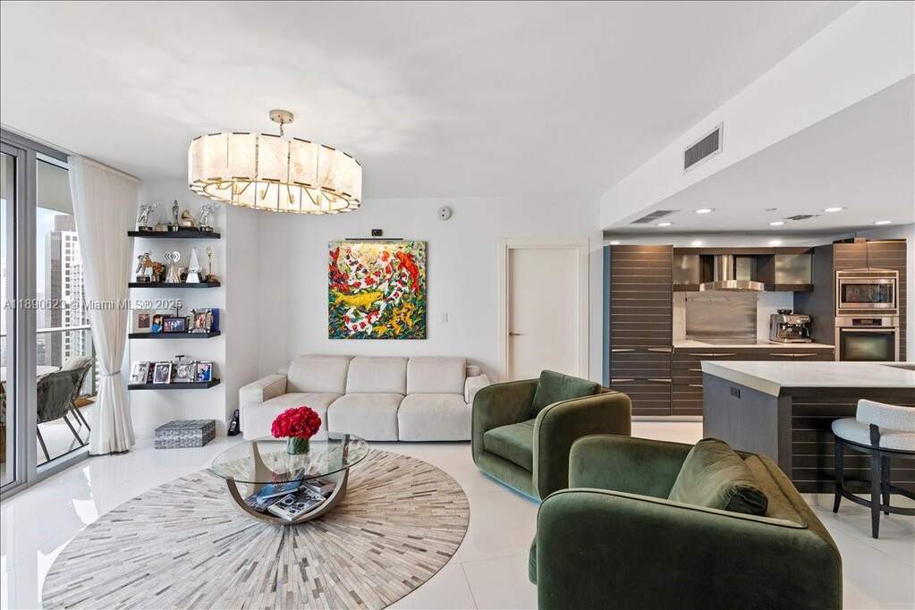 2 Bedroom Apartment/Flat's Image 3