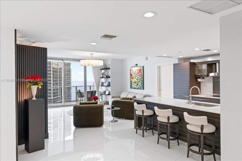 2 Bedroom Apartment/Flat's Image 4