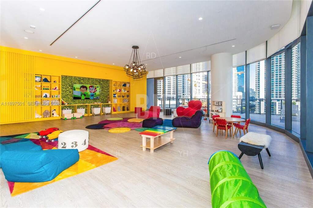2 Bedroom Apartment/Flat's Image 26