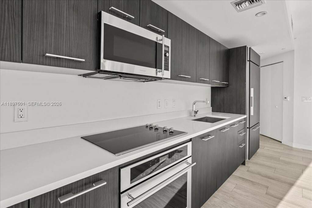 2 Bedroom Apartment/Flat's Image 5
