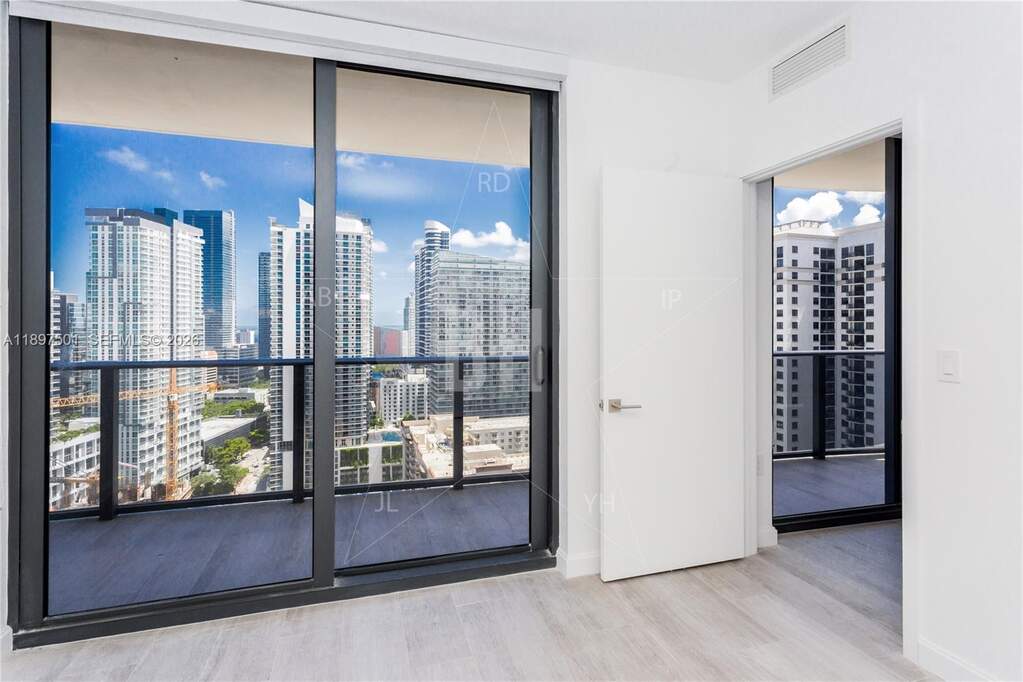 2 Bedroom Apartment/Flat's Image 6